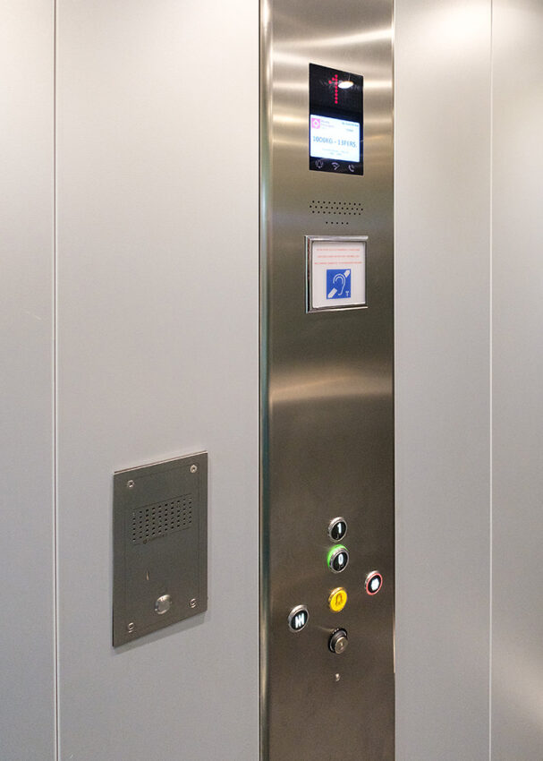 Lift Replacement Cambridge ely library, lift controls