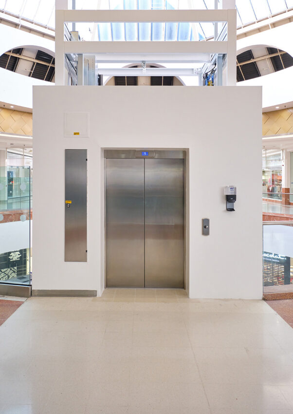Scenic glass lift installation